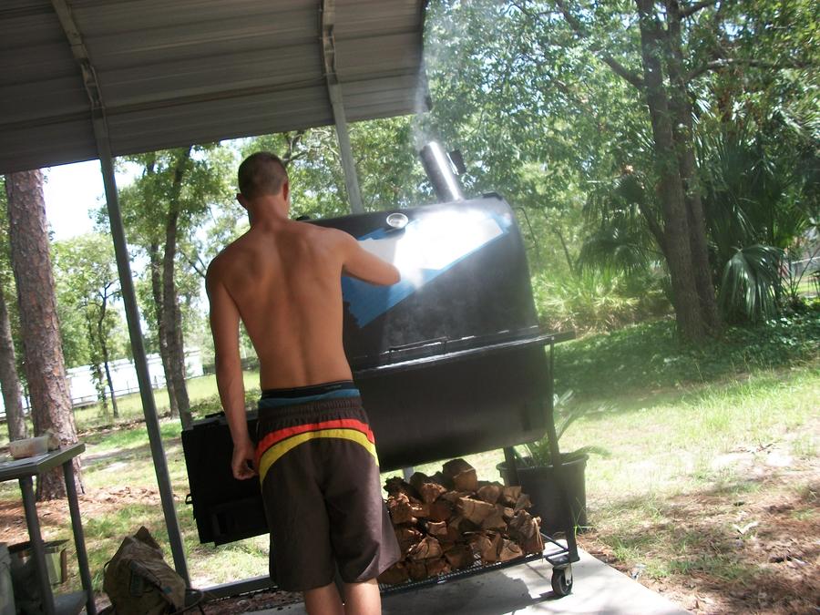 CRAIG'S SMOKER 004.JPG