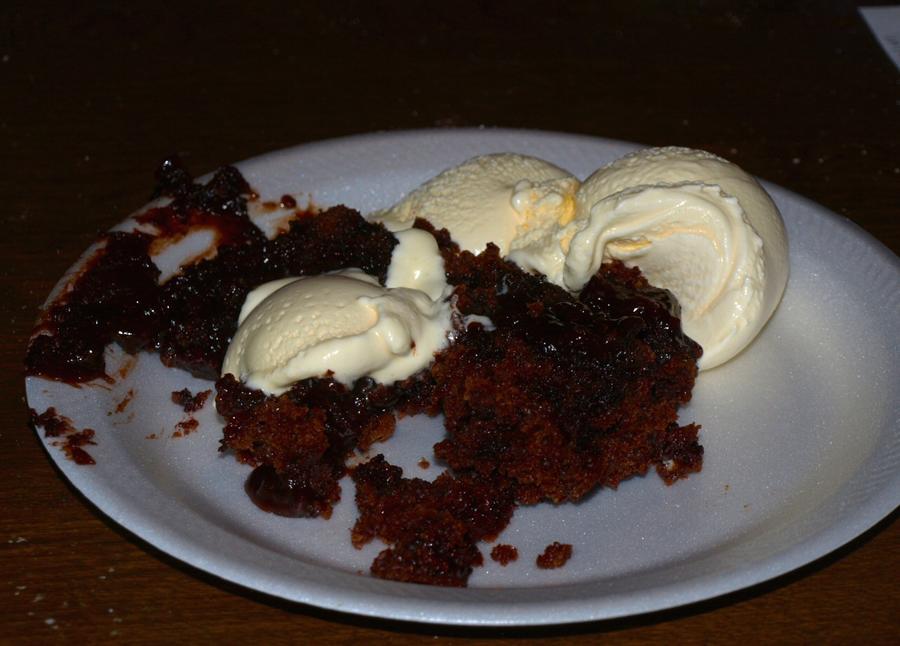 Dutch oven cake with ice cream 10-8-2011.jpg