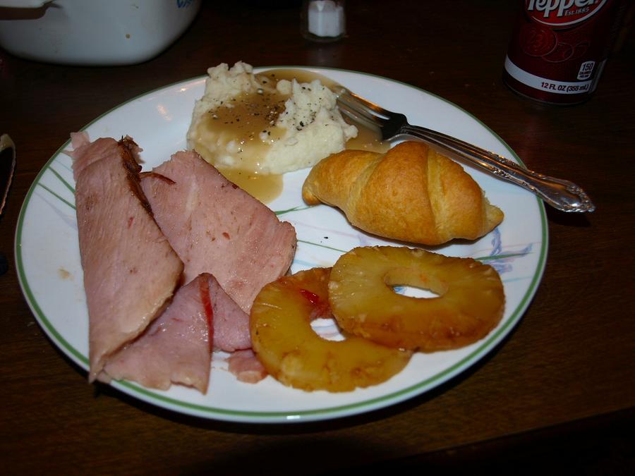 Dutch oven ham is served 11-5-2011.jpg