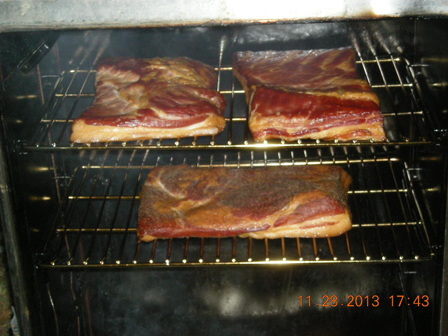 firstbaconsmoke002.JPG