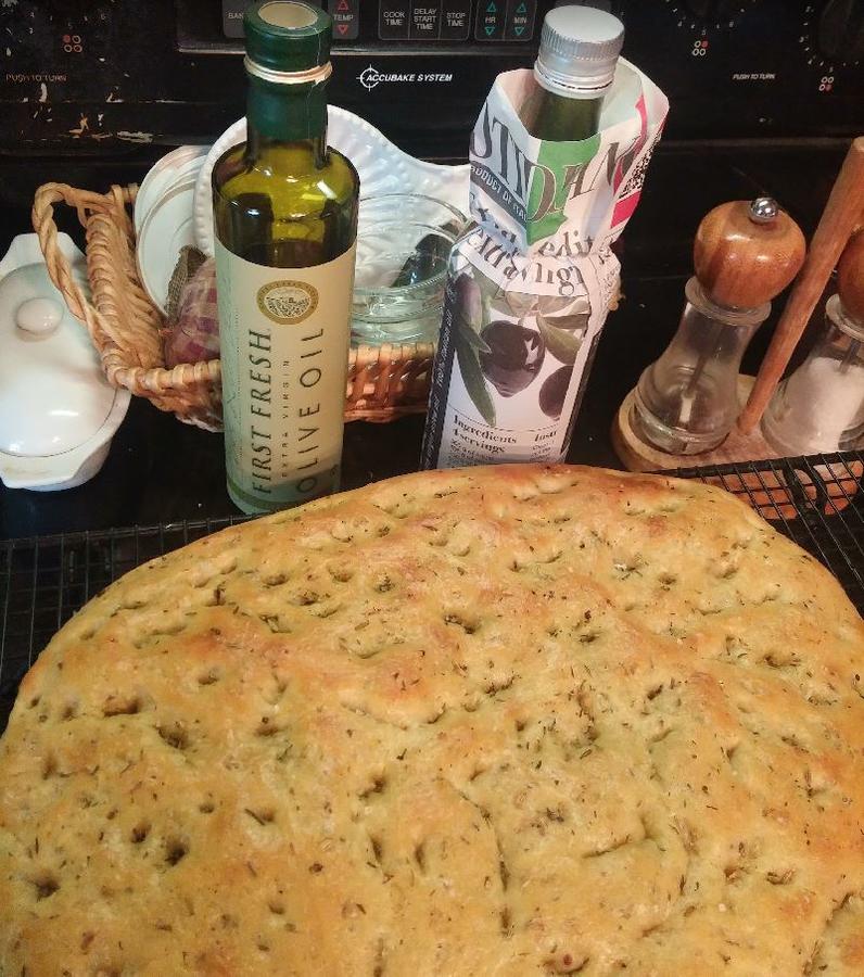 Focaccia Bread 10-08_02.JPG