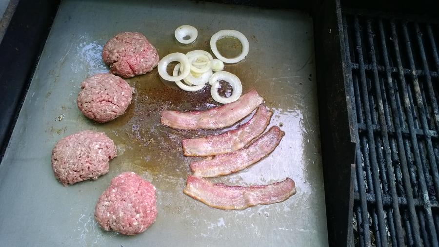 Grill 1.jpg