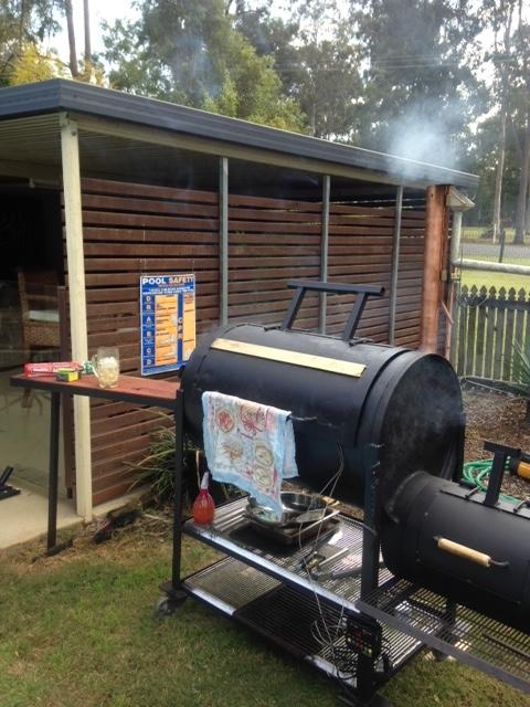 home made smoker.JPG