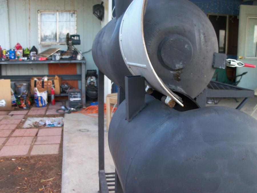 littler biger smoker 003.JPG