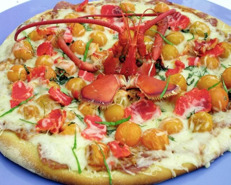 Lobsterpizza4.jpg