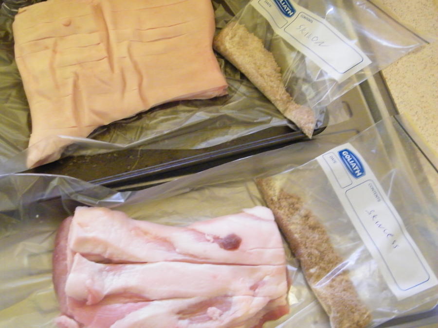 making bacon 005.JPG