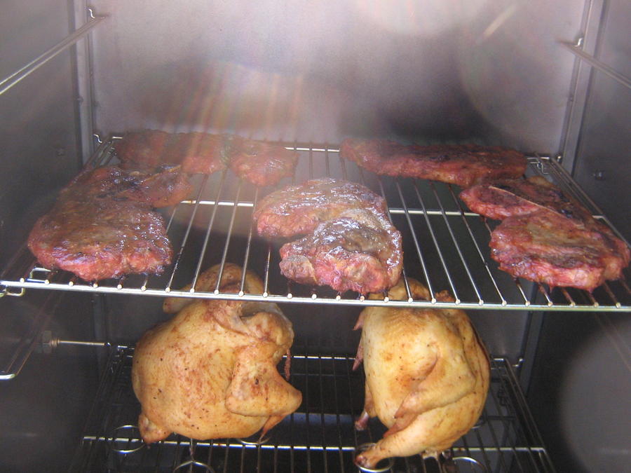 MeatSmoking5.19.2013 002.JPG