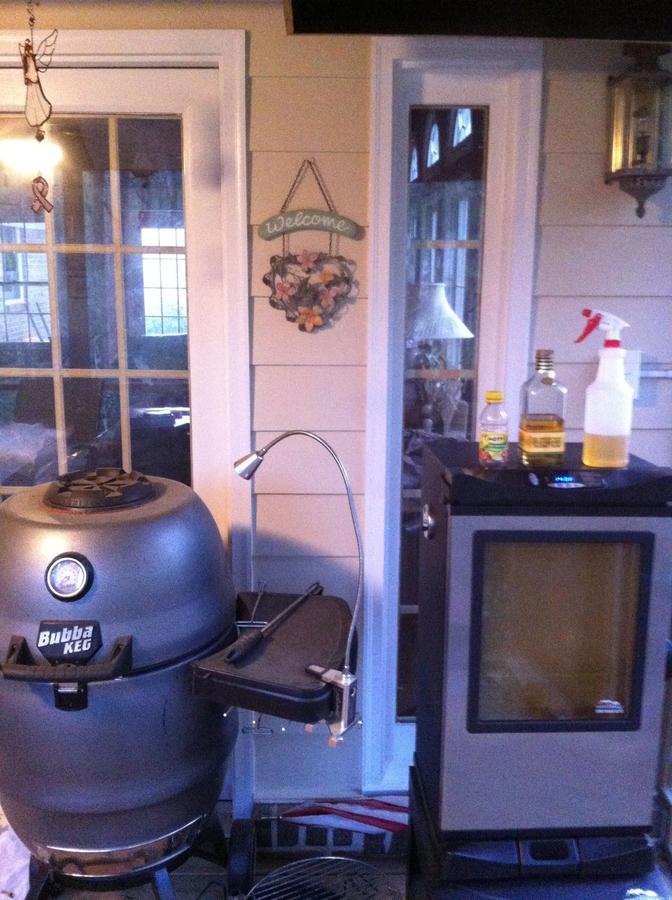 MES30 and Bubba Keg.jpg
