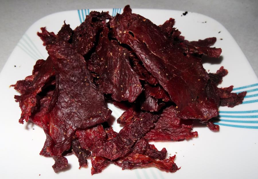 Moose Peppered Jerky 08.jpg