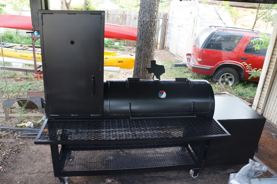 mothers day smoker 013.JPG