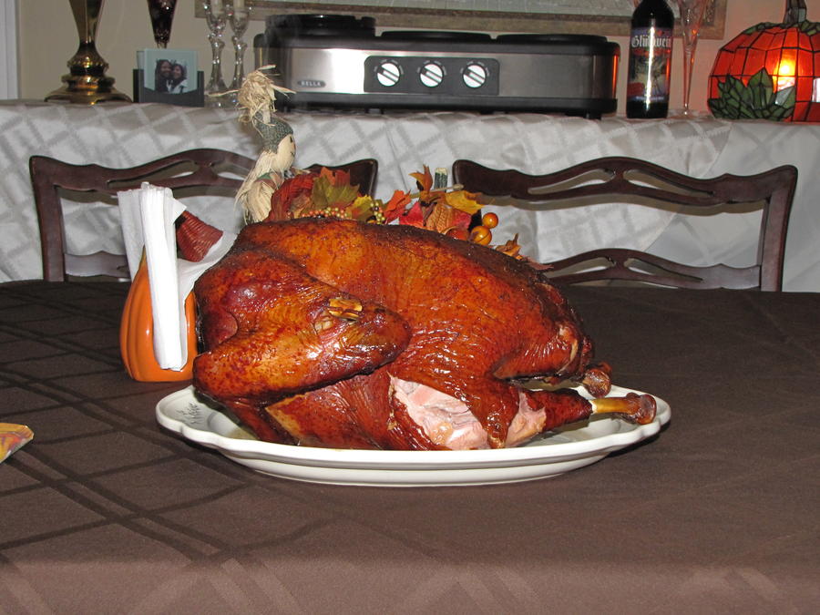 my first smoked turkey 001.jpg