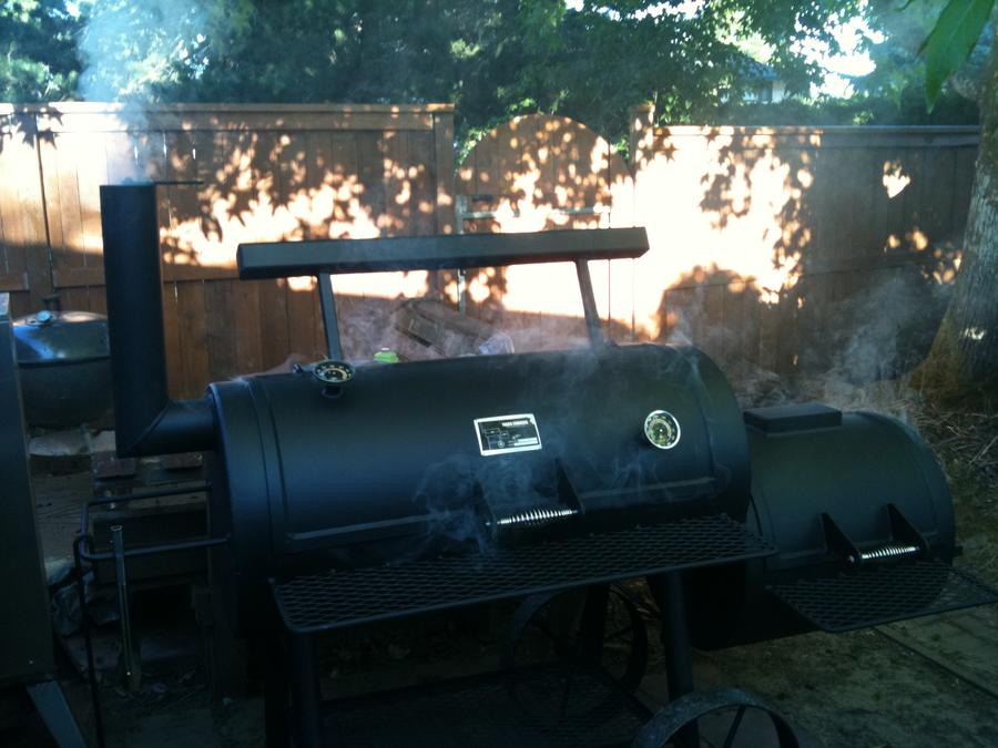 my new smoker.jpg