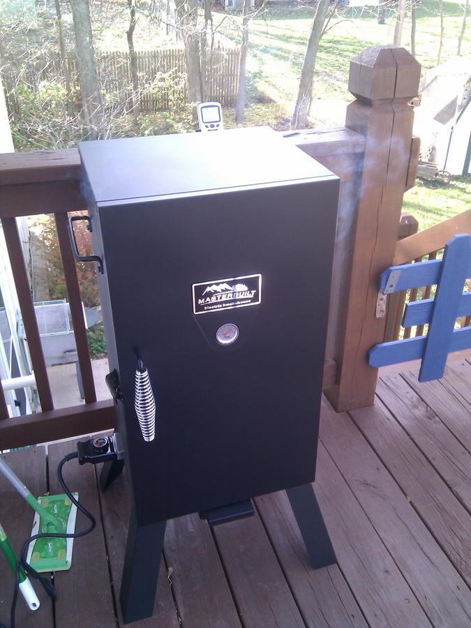 New smoker 11-28-2012.jpg