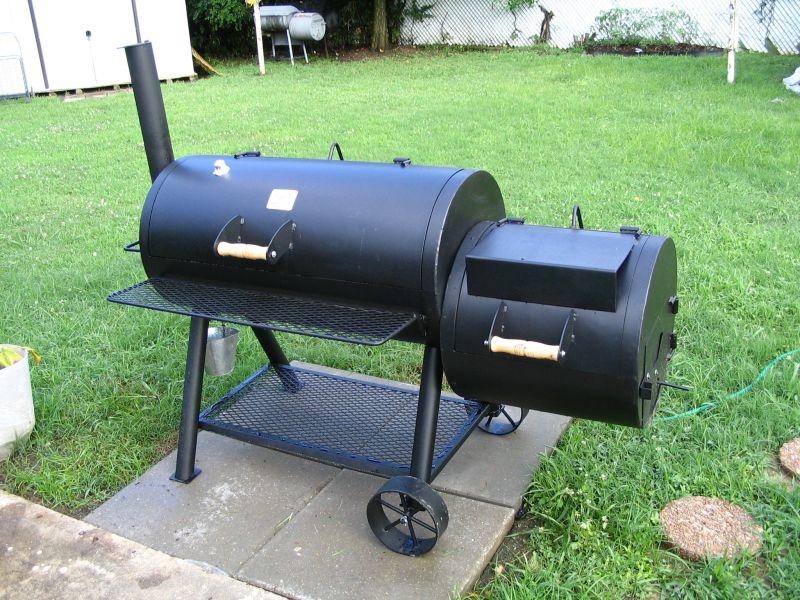Oklahoma Joe's longhorn Smoker.jpg