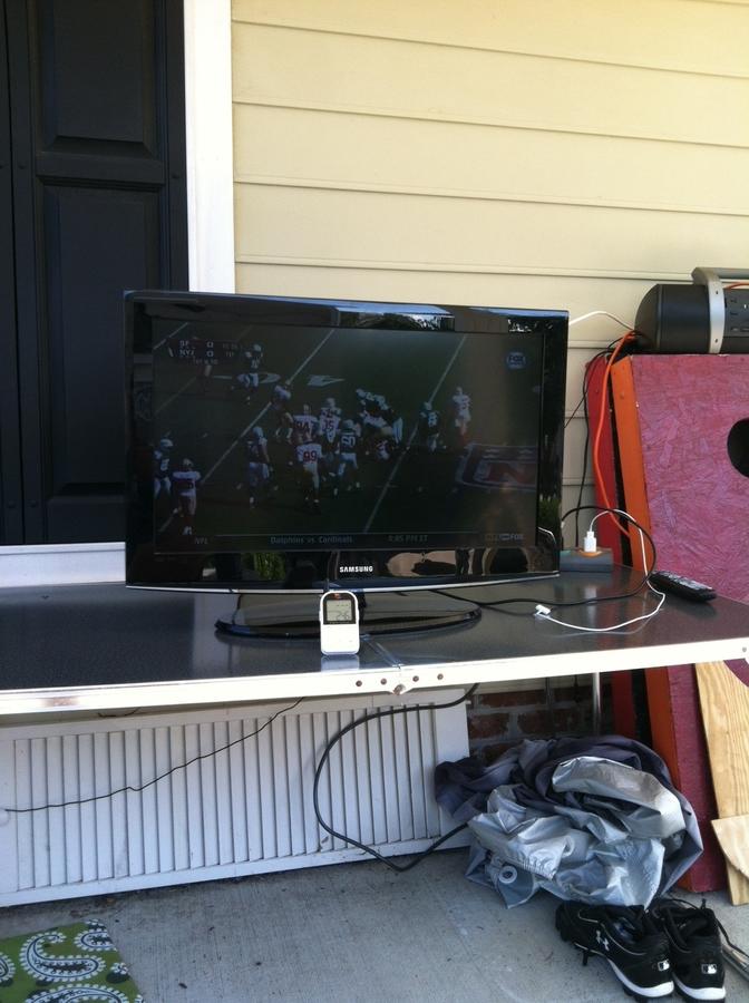 outdoor tv.JPG