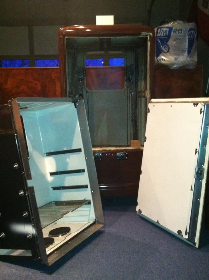 outer inner door.JPG