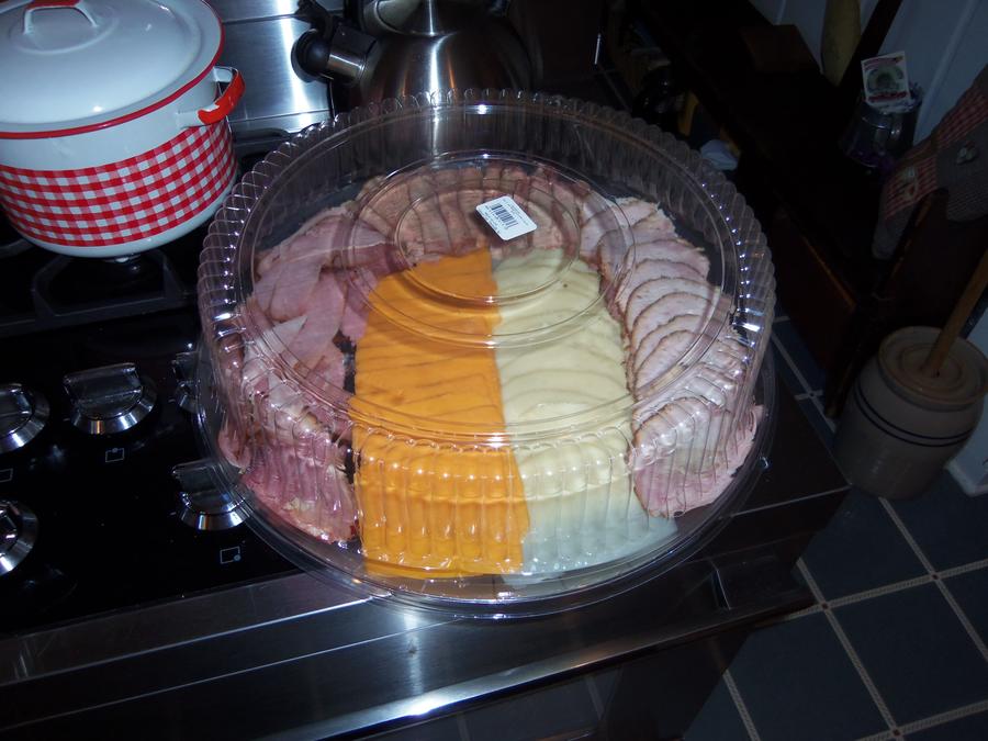 Phyllis party platter.JPG