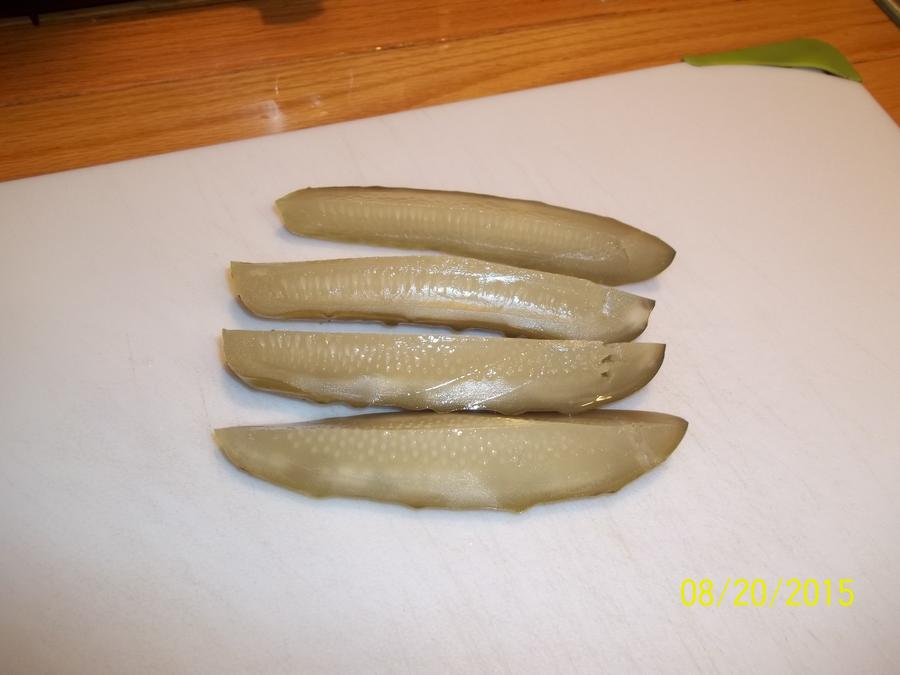 picklesliced.JPG