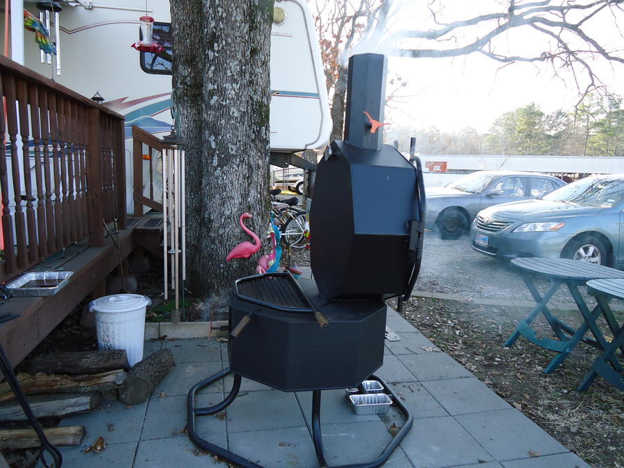 Pit - Side View - Smokin'.JPG