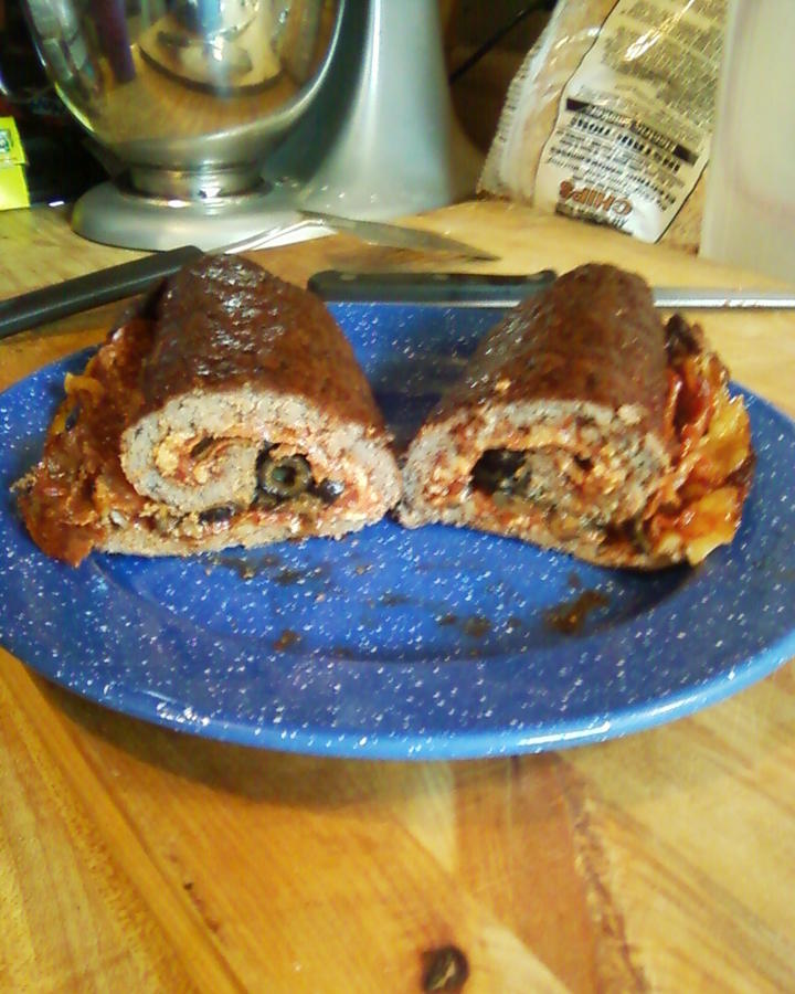 Pizza Fatty - Cut.jpg