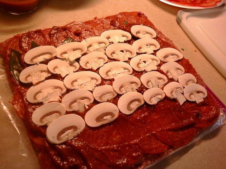 Pizza Fatty mushroom layer.jpg