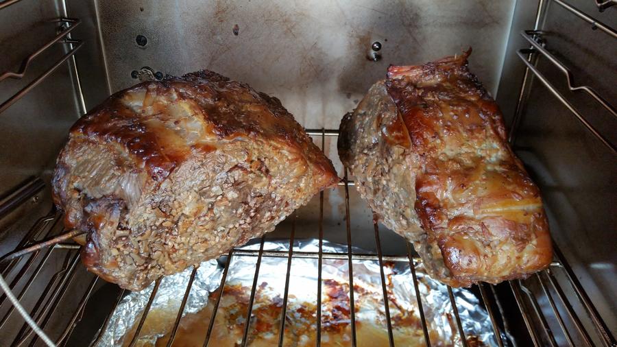 Prime Rib done in the smoker 20151225.jpg