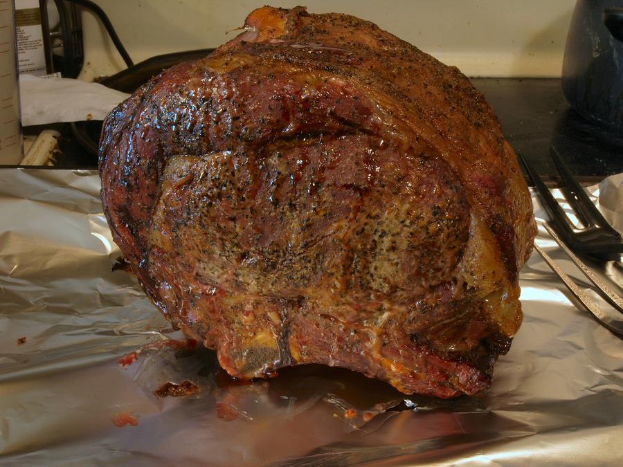 prime rib ready to slice 4-8-2012.jpg