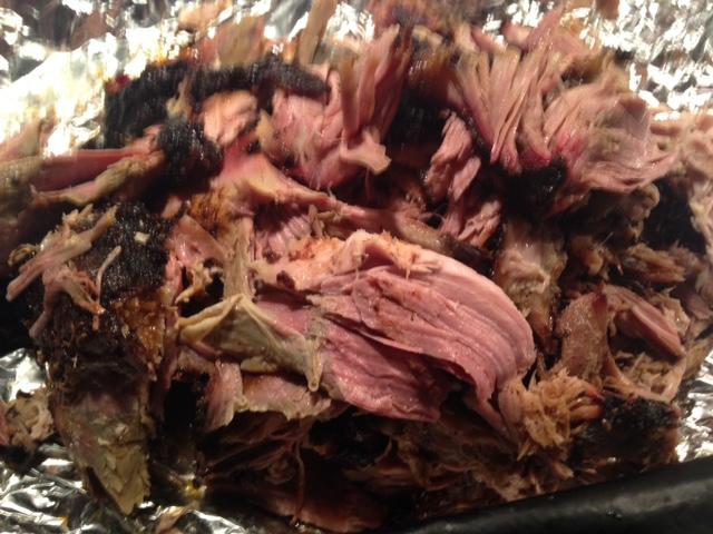 pulled pork, great smoke ring.JPG