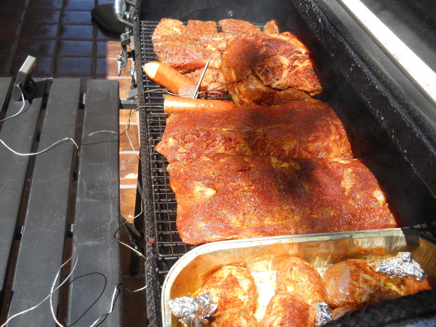 Q-view Happy Full Smoker 2.JPG