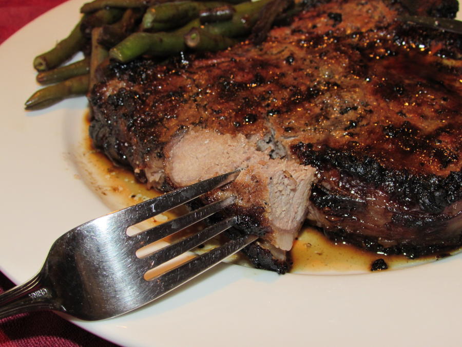 Q-view my steak dinner3.JPG