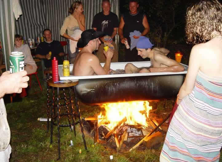 redneck_hot_tub_2.jpg