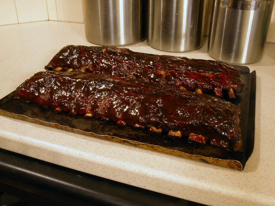 Ribs ready to serve 3-5-2011.jpg