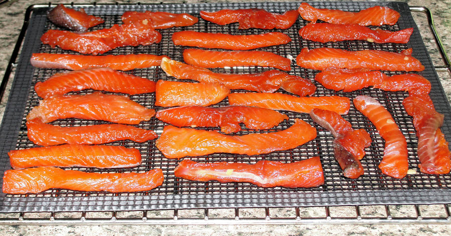 Salmon Jerky 12-21-2014-009.jpg