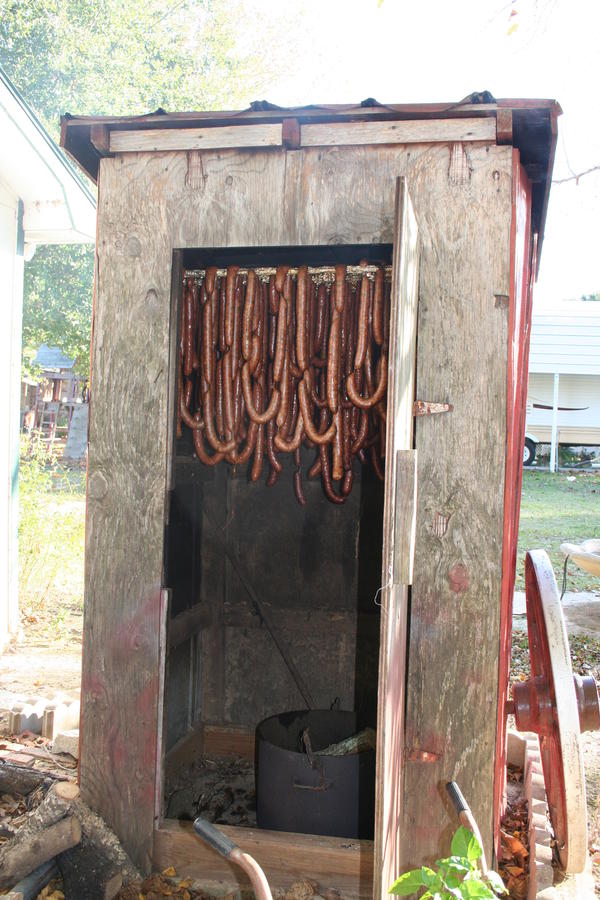 sausage making 052.JPG
