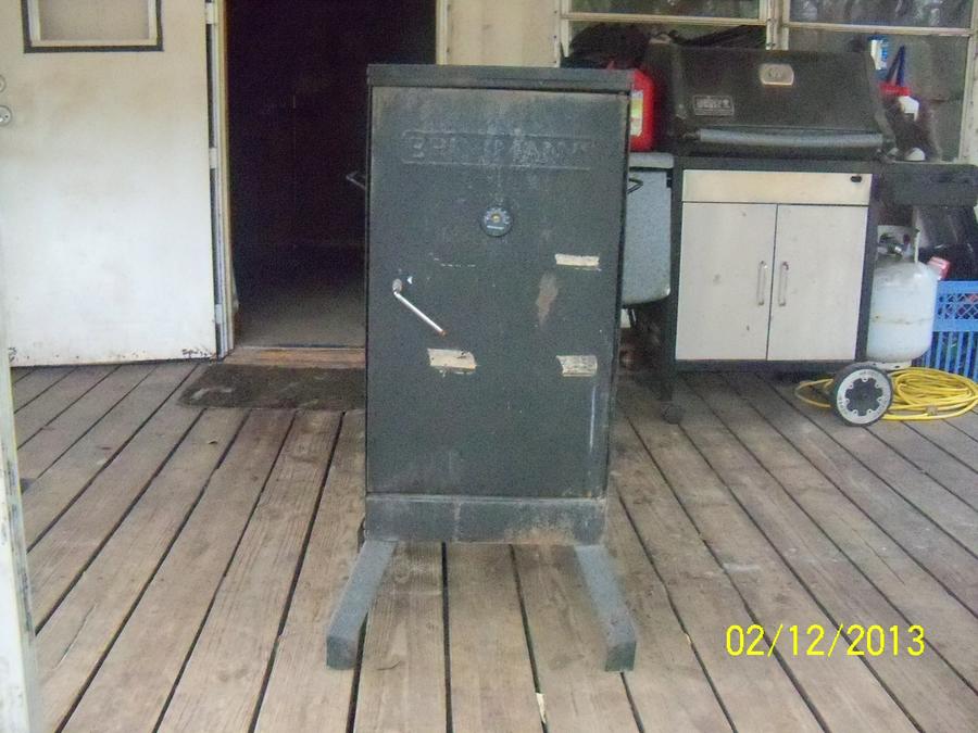 scotts smoker 008.JPG