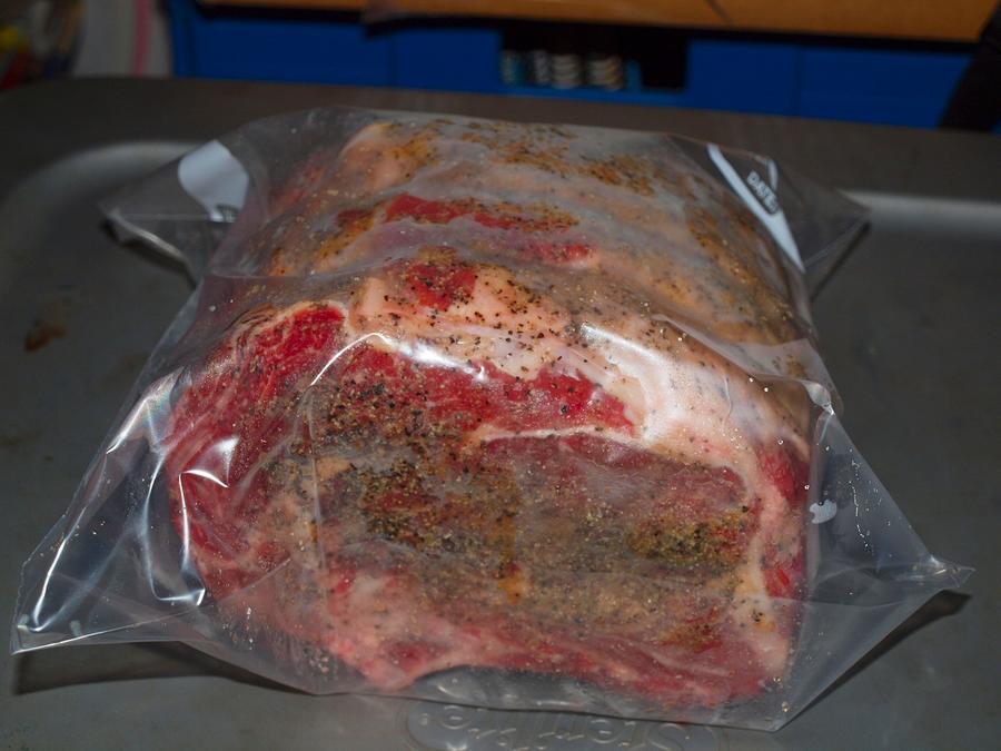 seasoned prime rib 4-7-2012.jpg