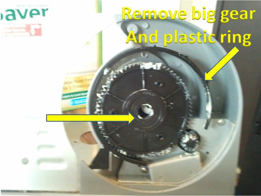 How to disassemble the slicer blade?