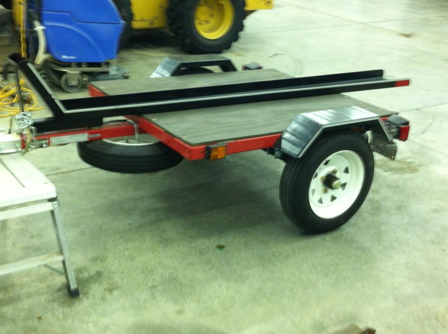 small trailer.JPG