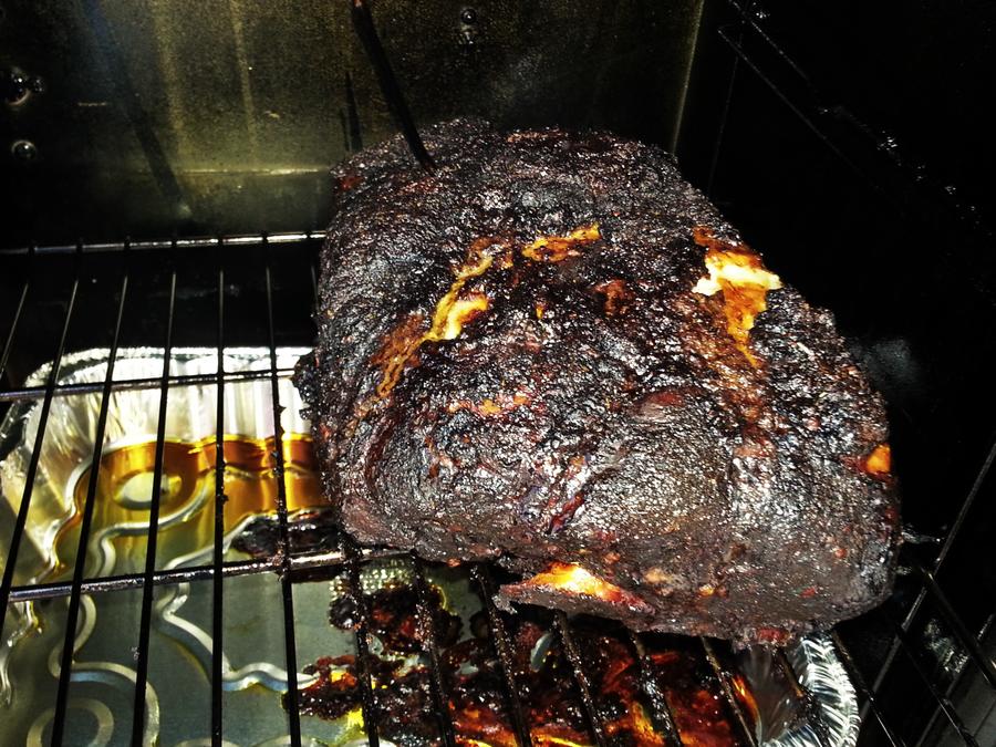 Smoked Pork Butt II 6- 6 hrs 175 degrees.jpg