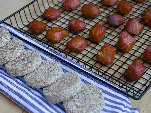 smoked salmon nuggets bradley smoker.jpg