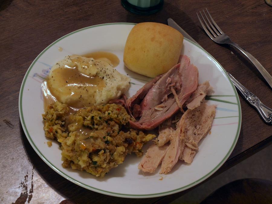 smoked turkey on plate 12-17-2011.jpg