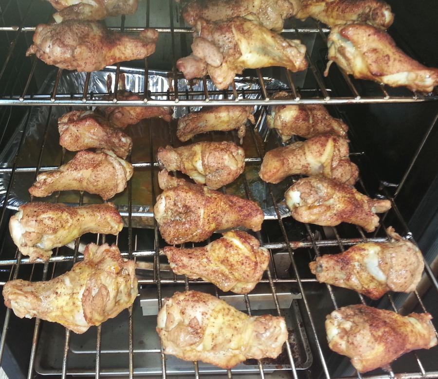 Smoked Wings 7- switching racks.jpg