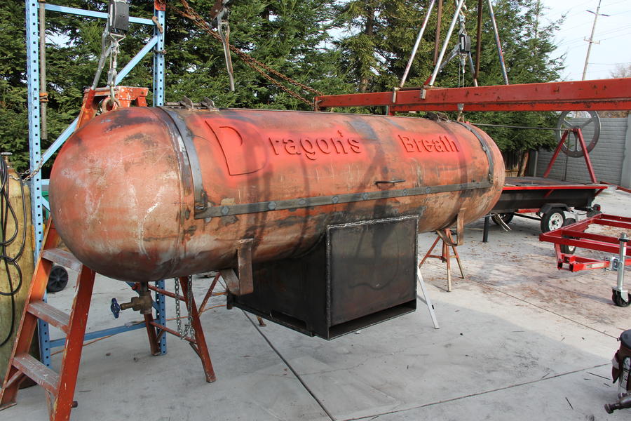 Smoker on trailer 003.JPG
