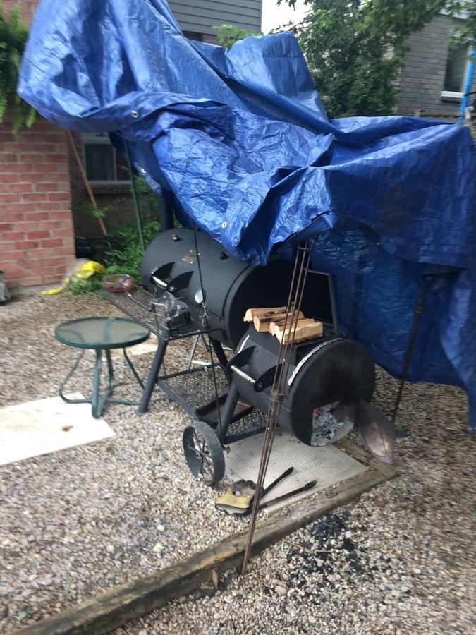 smoker  tarp.JPG