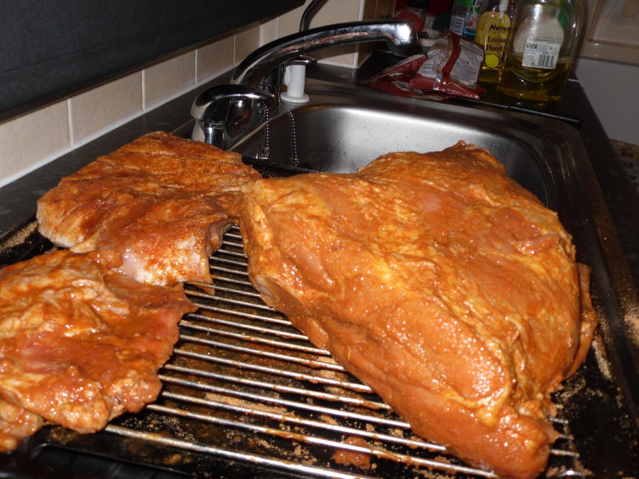 smoking pork shoulder 010.JPG