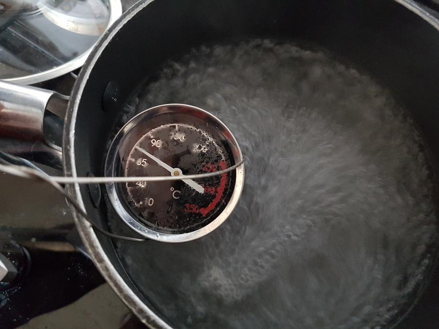 Thermometer calibration.jpg