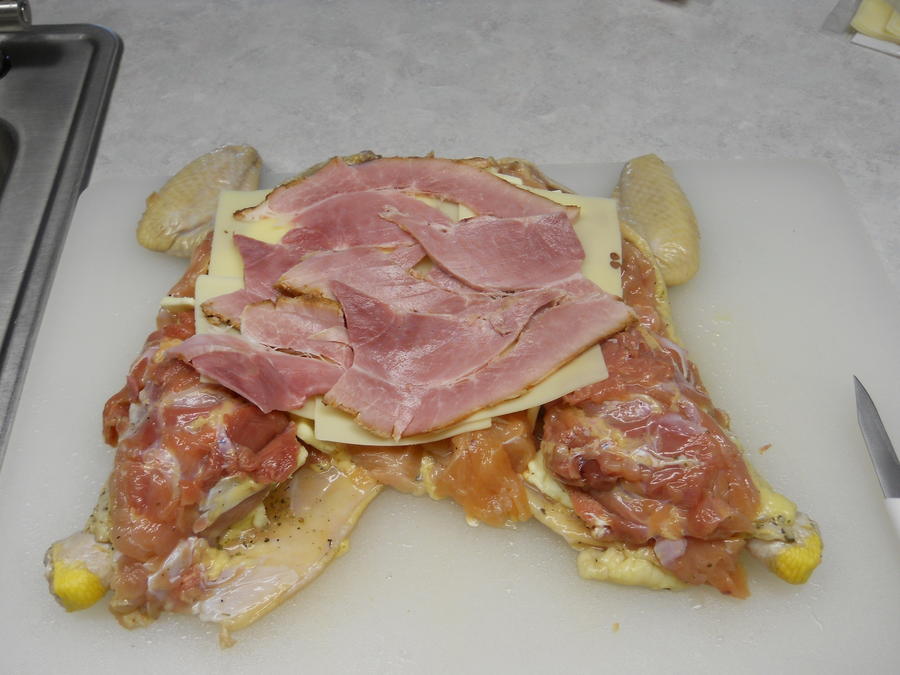 Throwdown Chicken cordon blue 23.JPG