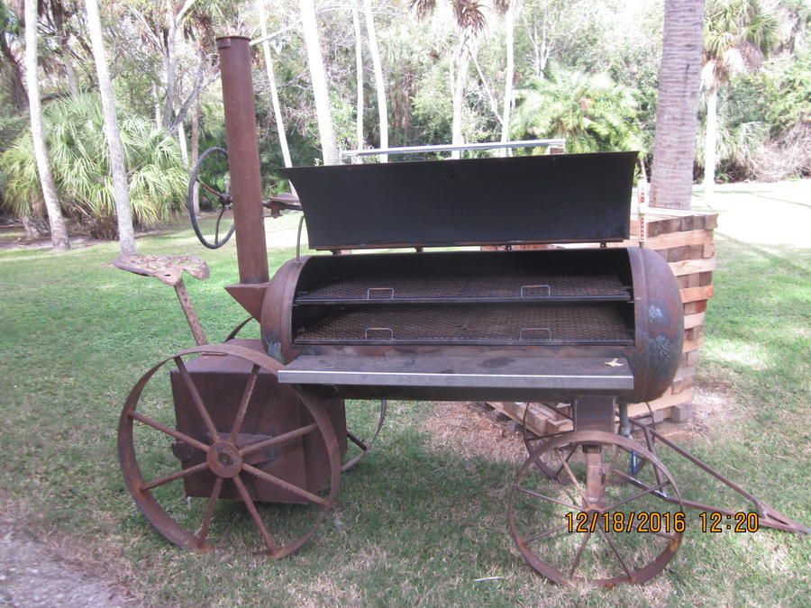 Tractor Smoker 027.JPG