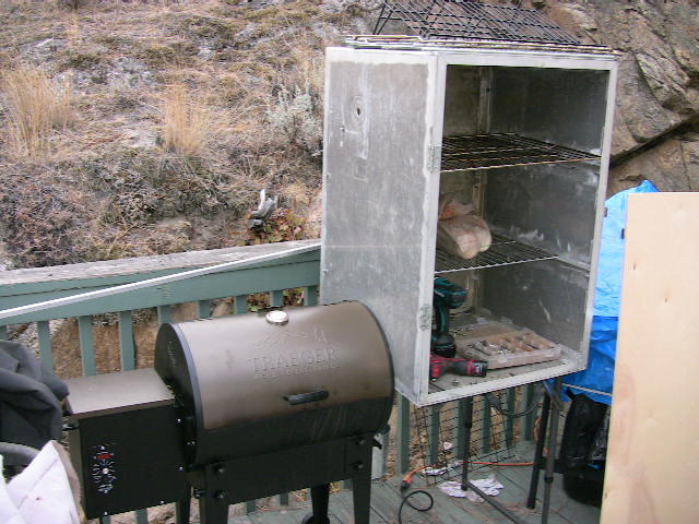 Traeger Grill build 002.JPG