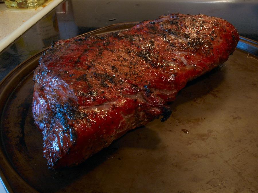 Tri tip ready to slice 5-13-2011.jpg